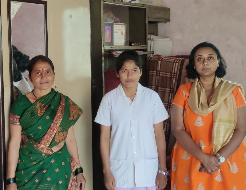 I love helping people, that’s why I took nursing : Sonali